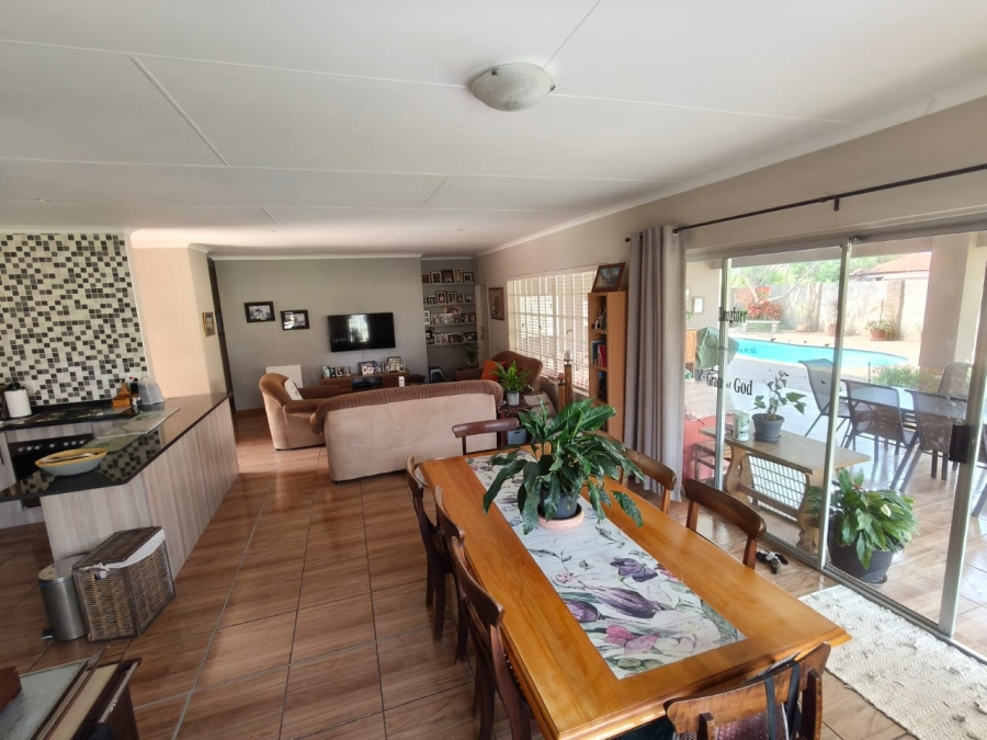 3 Bedroom Property for Sale in Waterkloof East North West